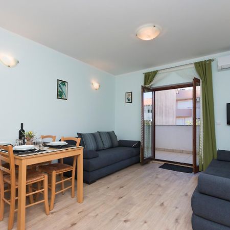 Milos Apartment Пула Екстер'єр фото