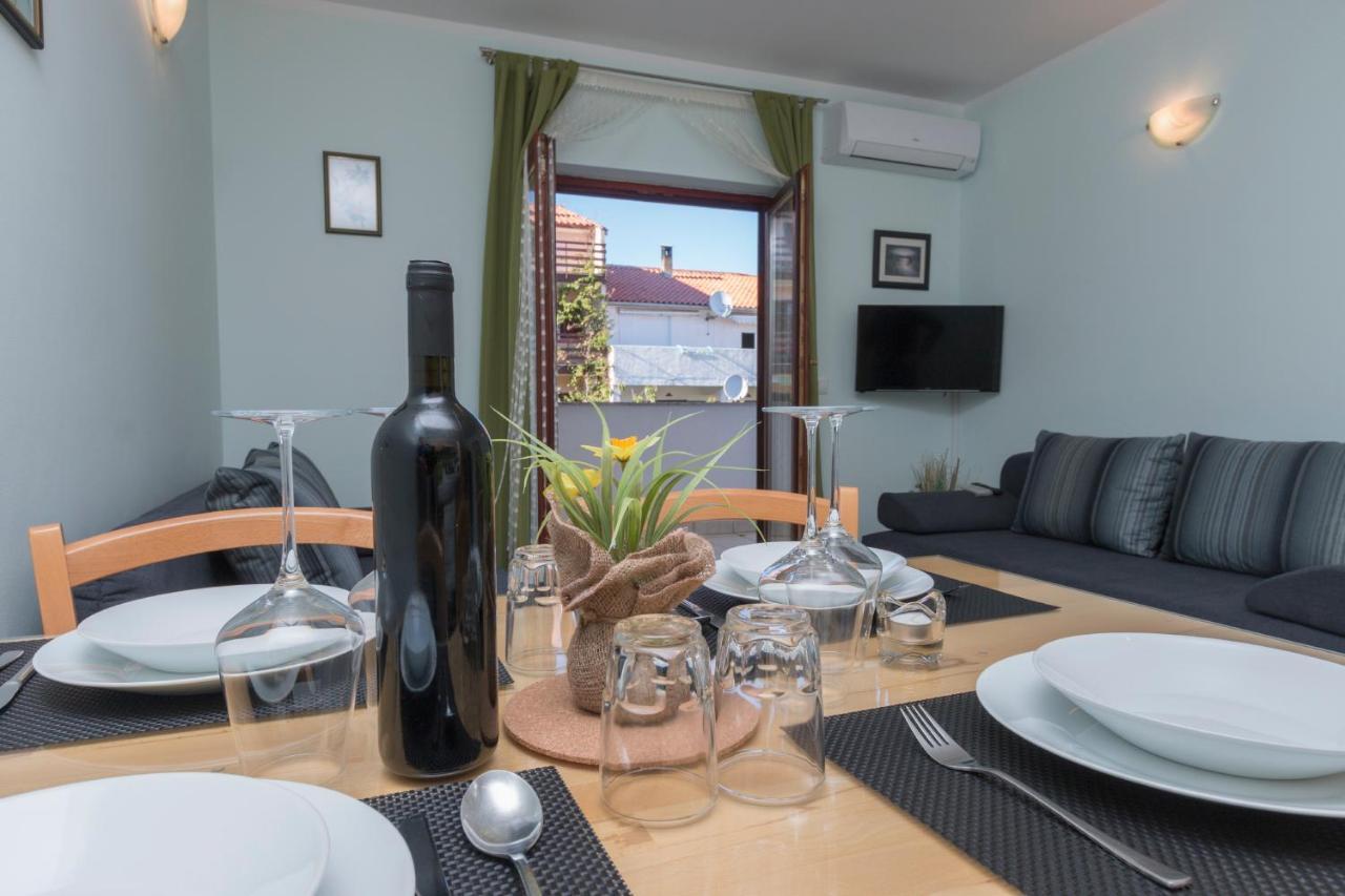 Milos Apartment Пула Екстер'єр фото
